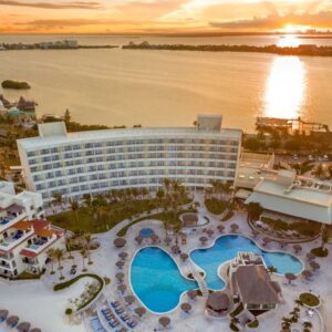 Park Royal Beach Cancún