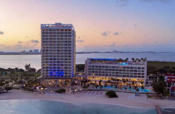 Breathless Cancun Soul Resort & Spa