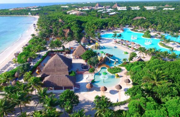 Grand Palladium Colonial Resort & Spa
