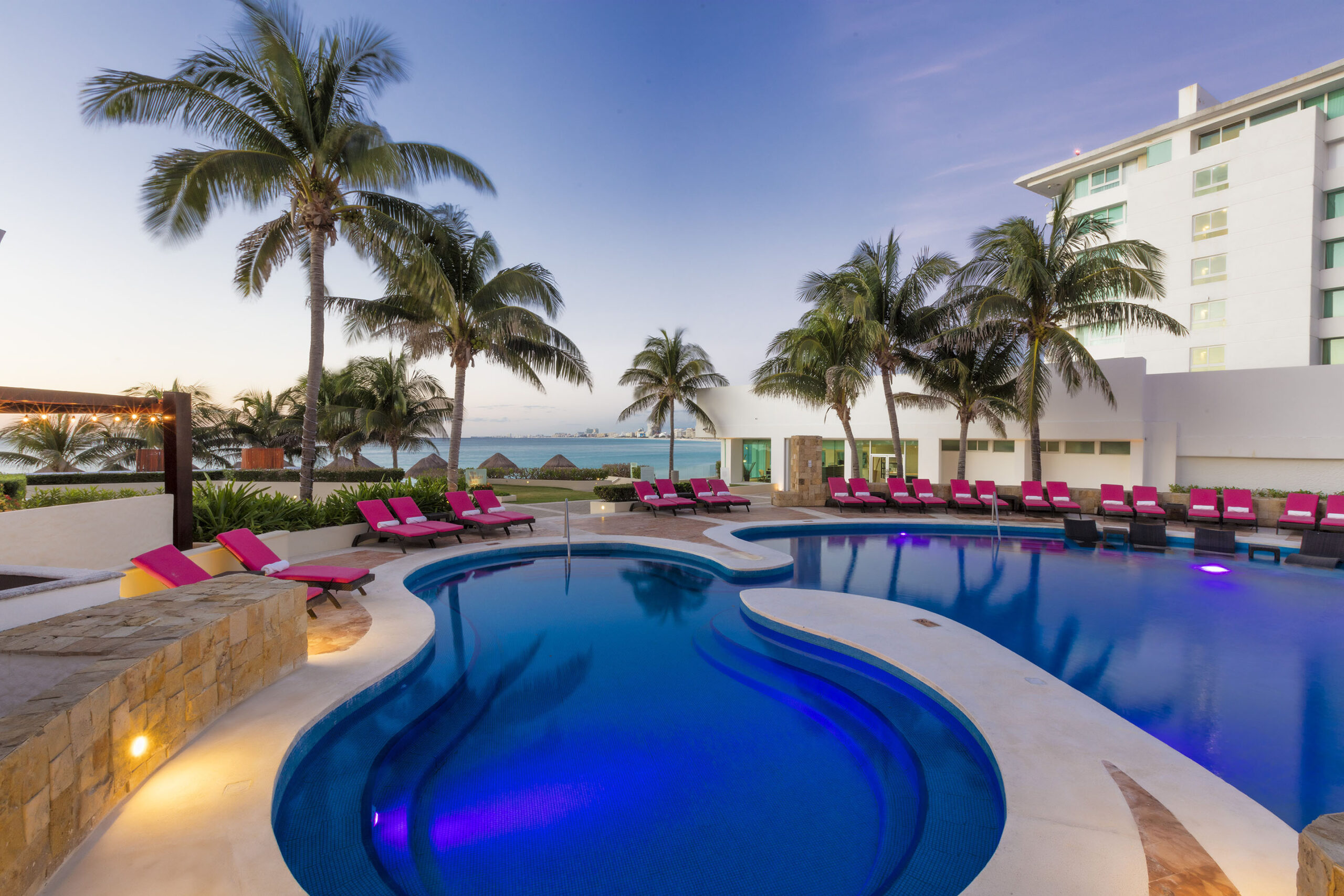 Krystal Grand Cancun