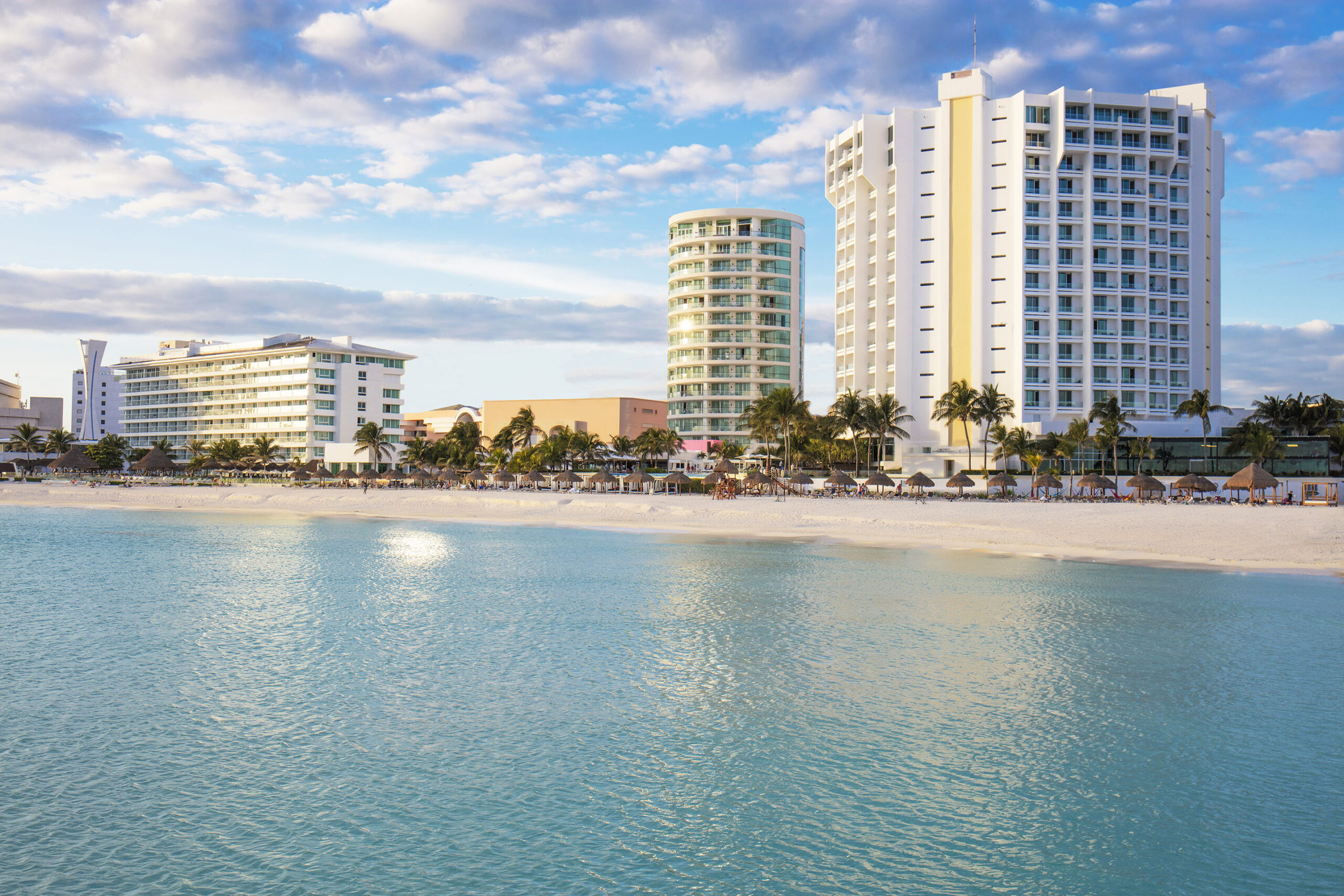 Krystal Grand Cancun