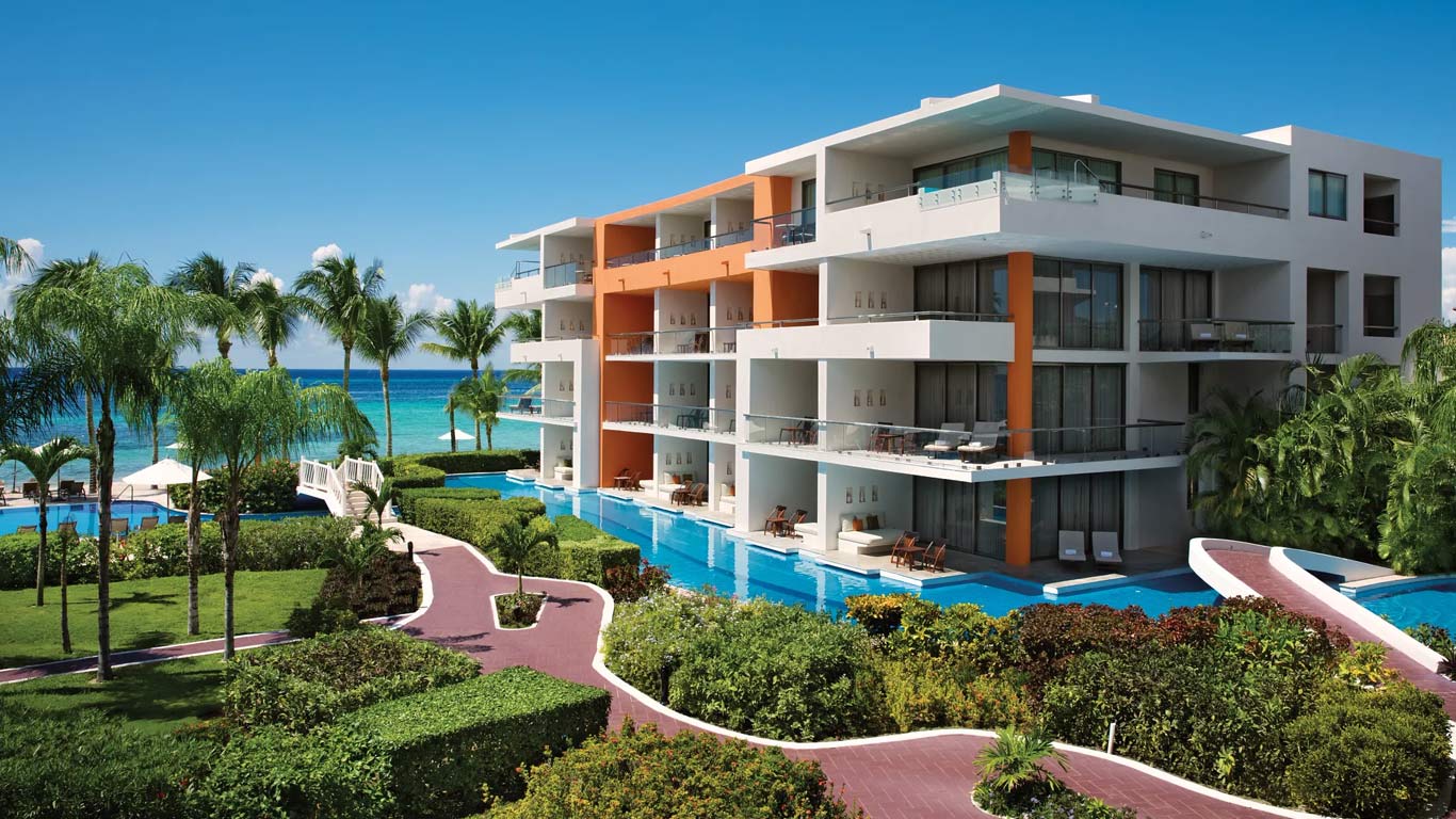 Secrets Aura Cozumel