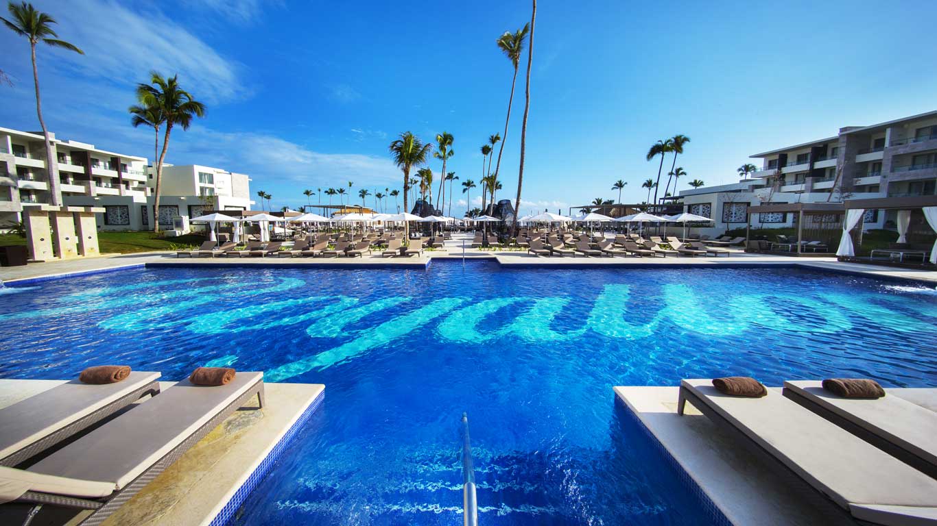 Hotel Royalton Bávaro Resort & Casino en Punta Cana con vista a la piscina