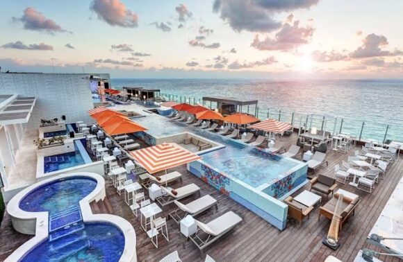 Royalton CHIC Cancun, An Autograph Collection Resort Royalton CHIC Cancun, An Autograph Collection Resort