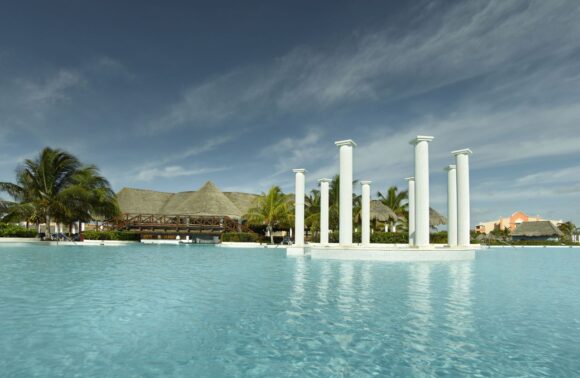 Grand Palladium Select White Sand