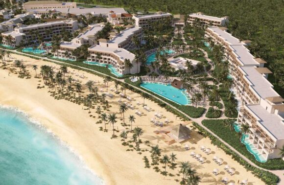 Secrets Playa Esmeralda Resort & Spa Secrets Playa Esmeralda Resort & Spa